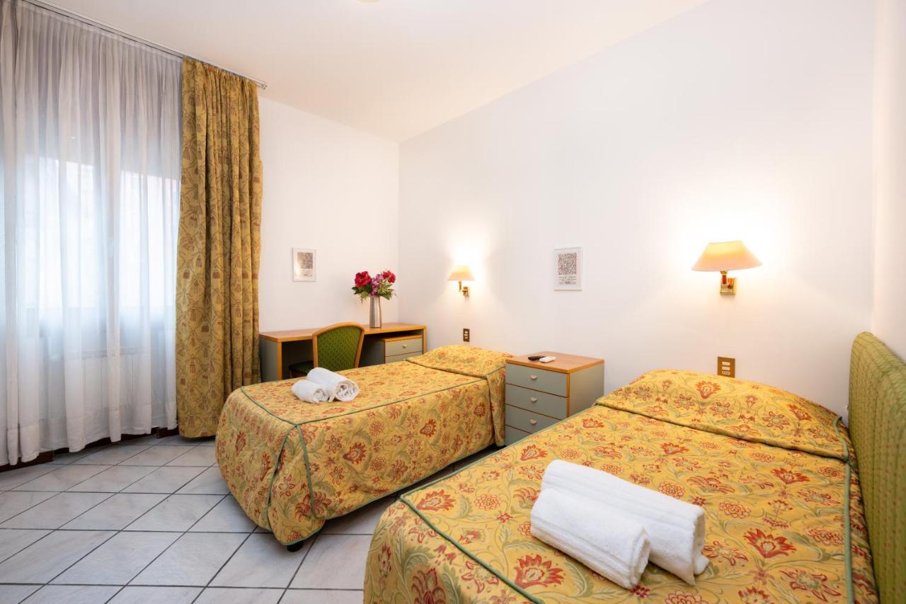 Camelia Rooms Venice Guesthouse Mestre Exterior photo