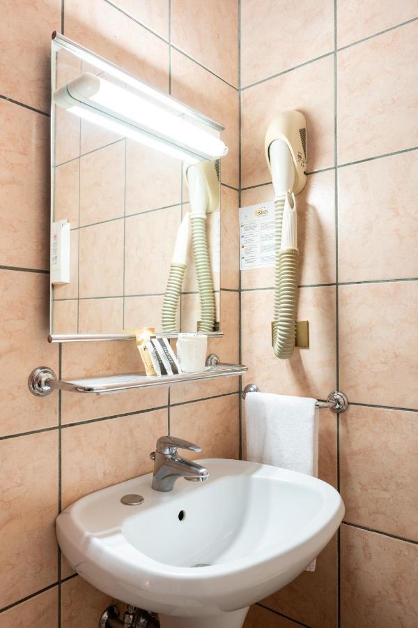 Camelia Rooms Venice Guesthouse Mestre Exterior photo