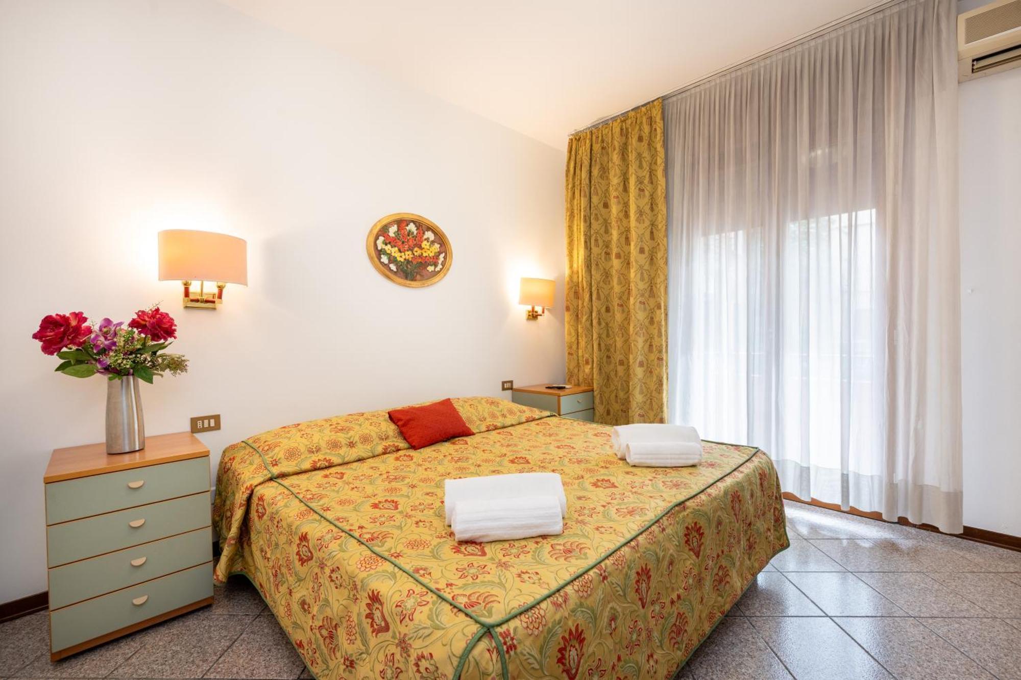 Camelia Rooms Venice Guesthouse Mestre Exterior photo