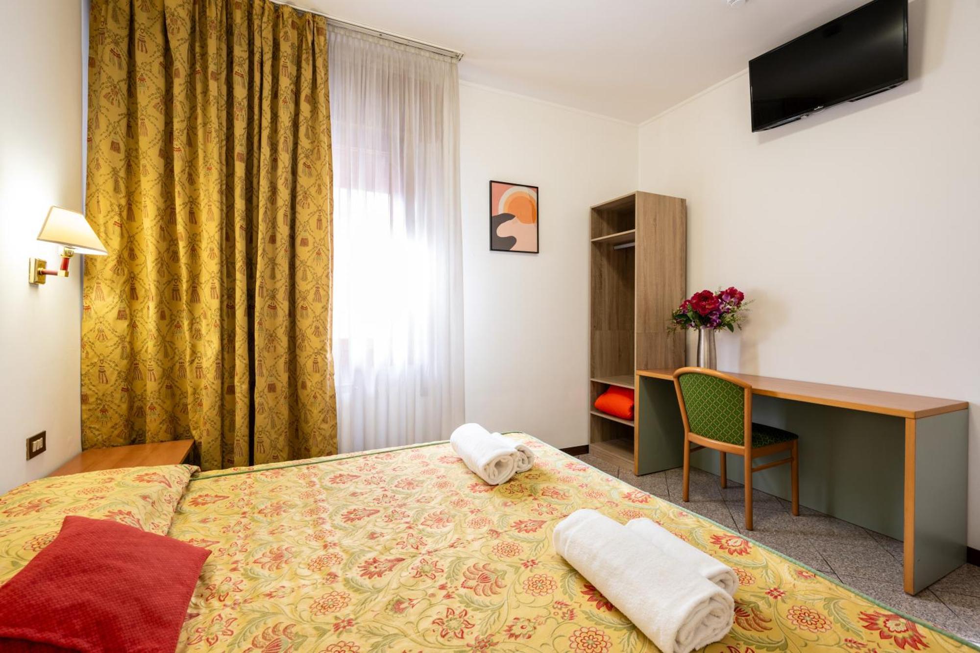 Camelia Rooms Venice Guesthouse Mestre Exterior photo