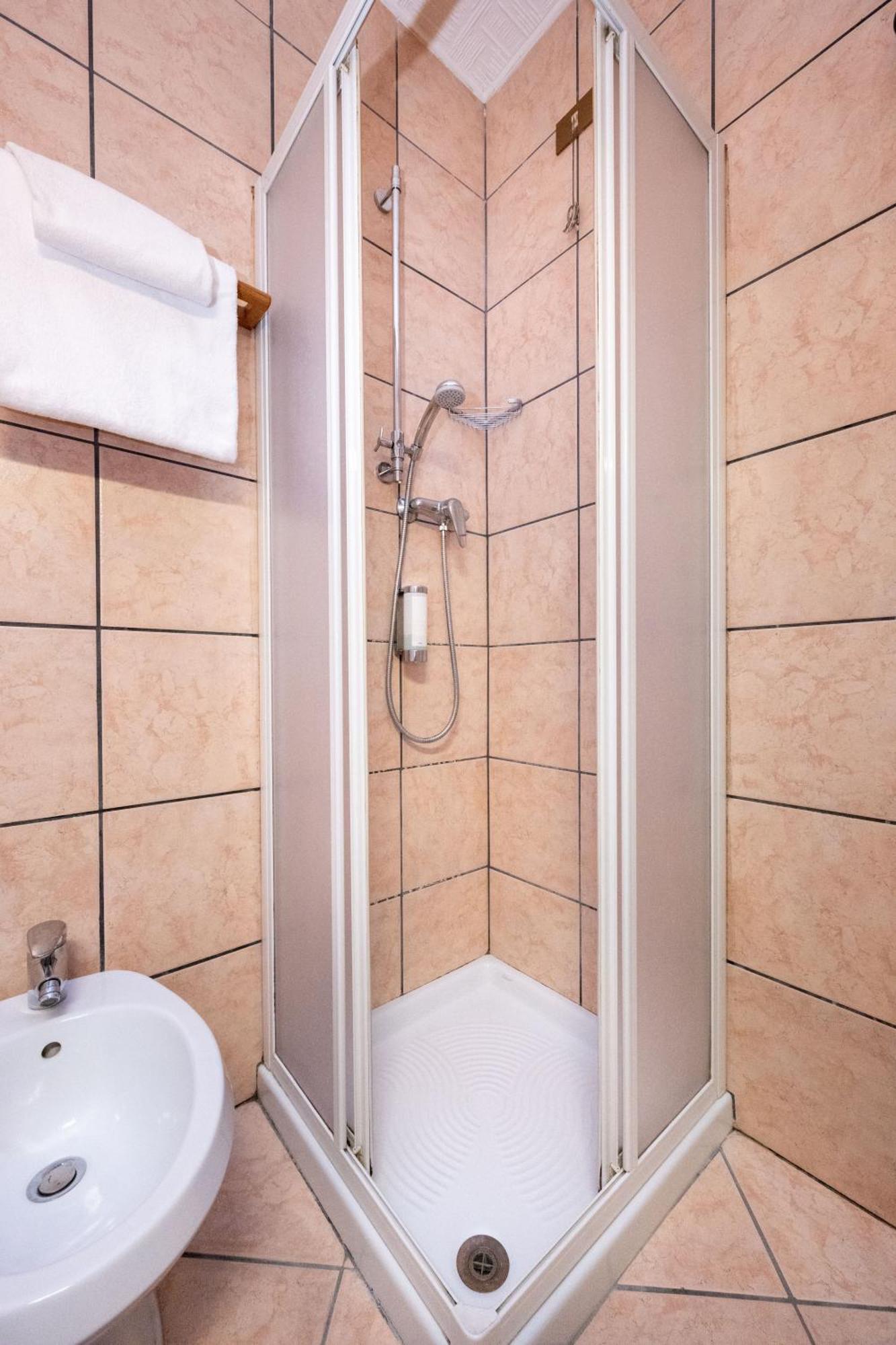 Camelia Rooms Venice Guesthouse Mestre Exterior photo